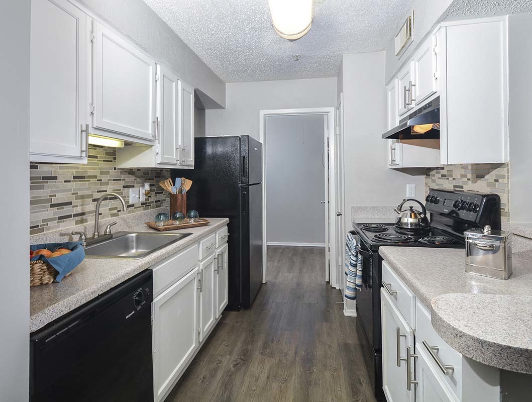 Home Apartments for Rent in Doraville, GA Shadow Lake