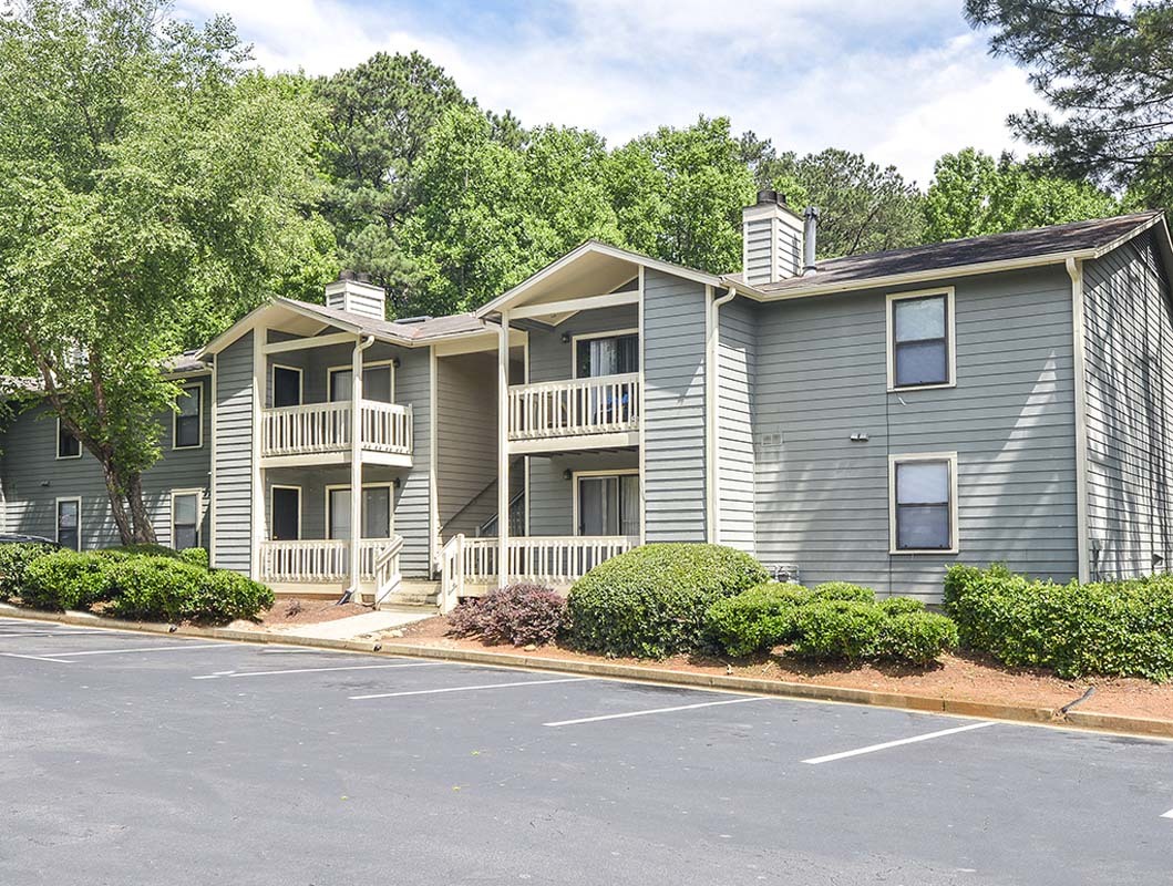 Home Apartments for Rent in Doraville, GA Shadow Lake